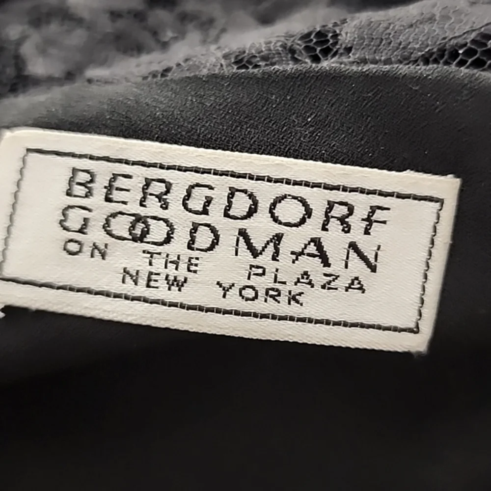 BERGDORF GOODMAN - JENNIFER GEORGE BY NIGHT Black Lace Cocktail Dress, Size 4 - Picture 7 of 9